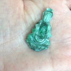 Lady Kwan Yin Buddha Natural Green Jade (Pendant)